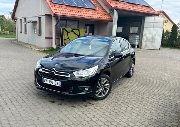 Citroen DS4 cena 29400 przebieg: 158222, rok produkcji 2012 z Ostrołęka małe 172